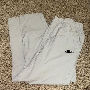 Retro Nike Gray/Silver Windbreaker Straight Leg Sweats Men’s size large